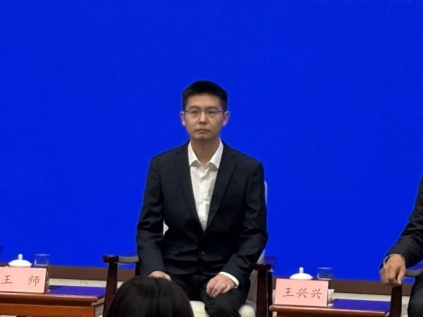 股天下 王兴兴：好的政策土壤，推动民企更有信心去投入研发生产，做面向未来的新技术